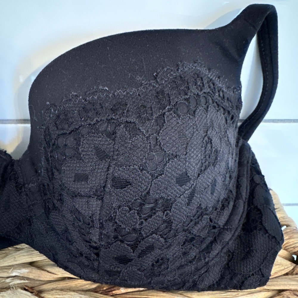 Victorias Secret 32D Black Body By Victoria Lined Demi Bra - Picture 2 of 4